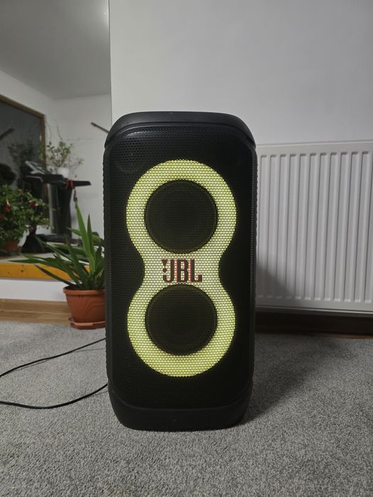 Boxă JBL PartyBox Stage 320 – Model 2025 – 240W – Ca Nouă / Garanție