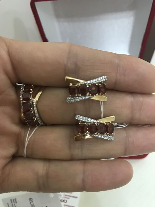 Продам золотой комплект