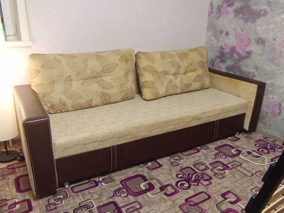Продам диван. Б/у