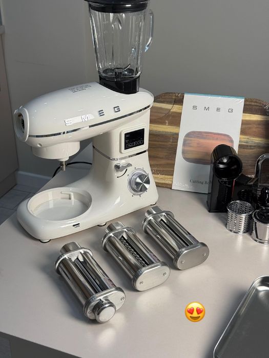 Кухонный комбайн SMEG 12в1