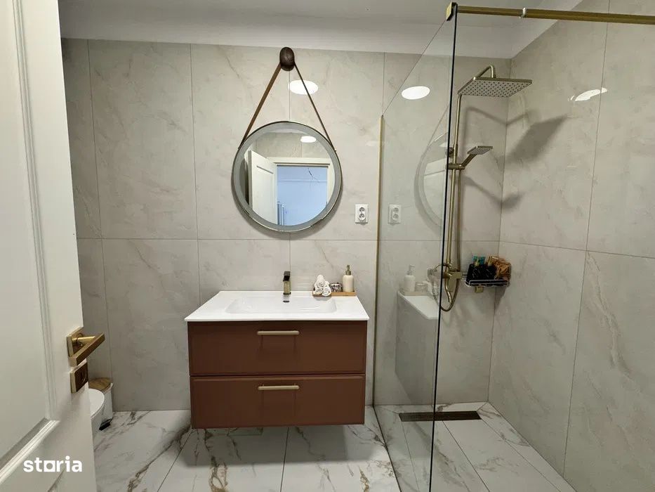 Apartament de vanzare 2 camere 45mp balcon 10mp zona Floresti Eroilor