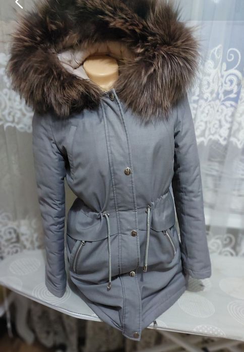 Продам зима/осень Куртки