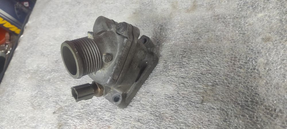 Термостат с датчик за Волво