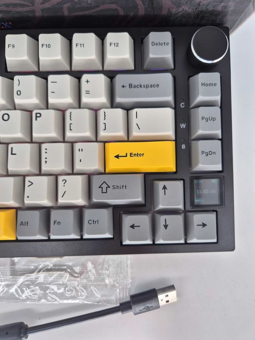 Tastatura Mecanica Wireless Ajazz AK820 Pro 75% - Ecran TFT & Knob