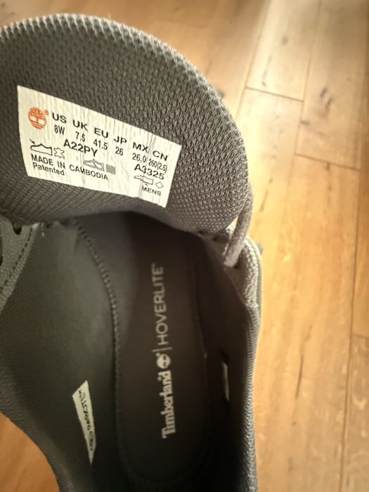 Nike air max 42,5.       18o ron aproape noi