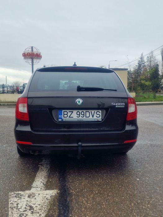 Vind skoda superb 2012 GREEN  Line