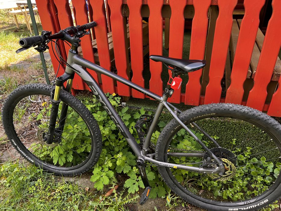 Vând bicicleta mountinbike Axess roti 29