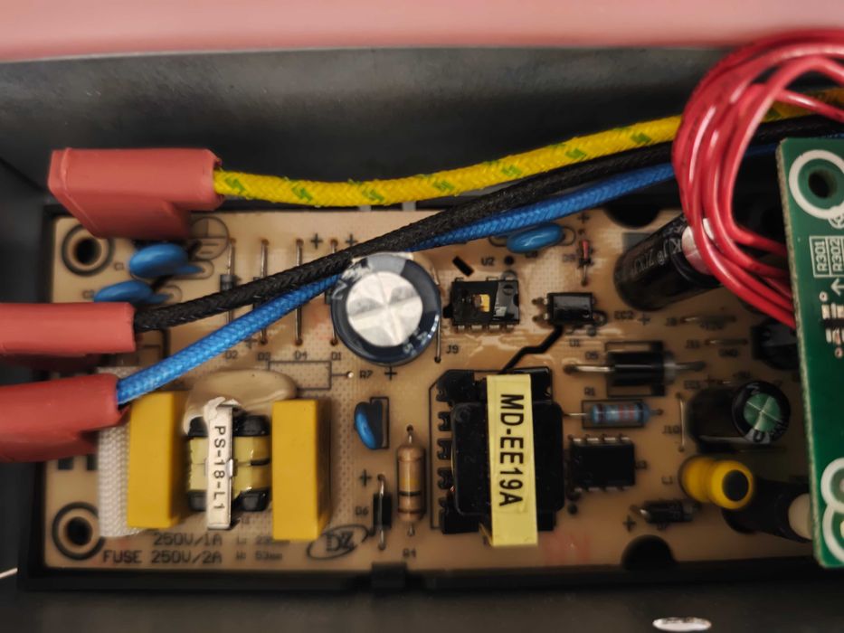 Варочная поверхнотсь Salacia SLHB03604BLE
