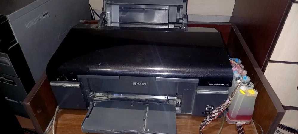 Epson T50 sotiladi yaxshi xolatda aybi yo'q