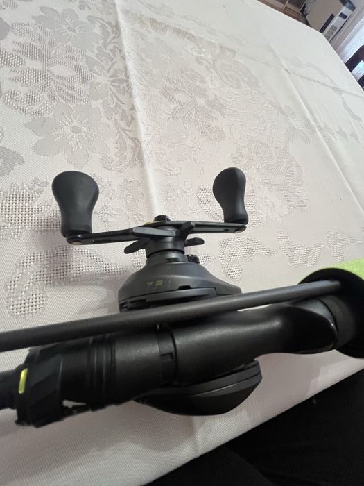 Кастинг комплект HANDING – пръчка C662MH + макара