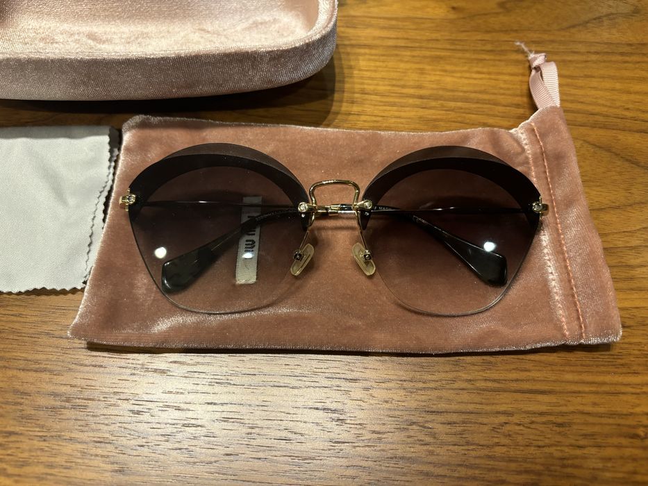 Дамски слънчеви очила Miu-Miu