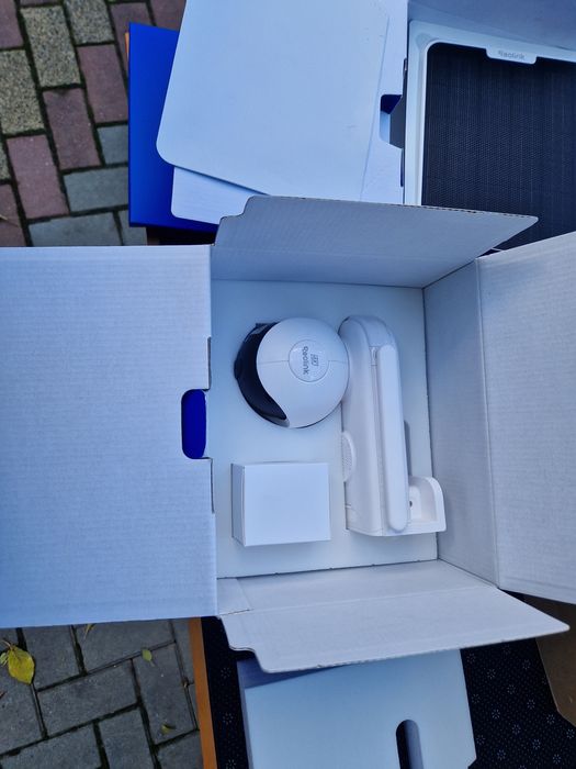 Camera wireless reolink altas pt ultra noua nefolosita profesionala 4k