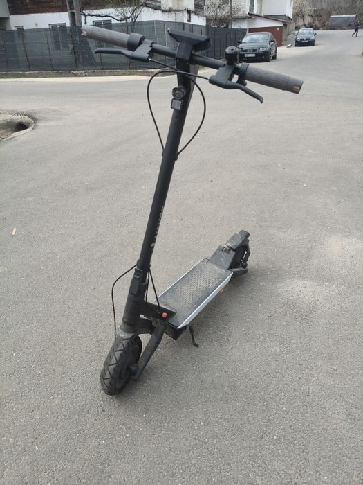 vand trotineta navee s60