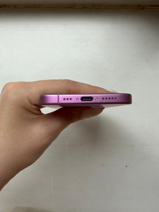 Iphone 16 Розовый