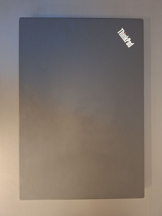 Лаптоп Lenovo ThinkPad T490 - i5 8-gen / 8GB RAM / 256GB NVMe / 14" FHD IPS