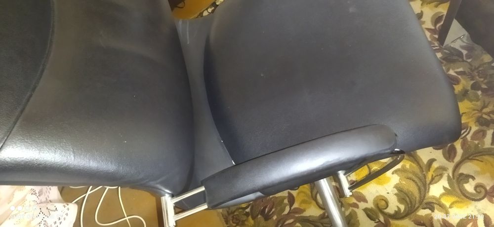 Директорское кресло