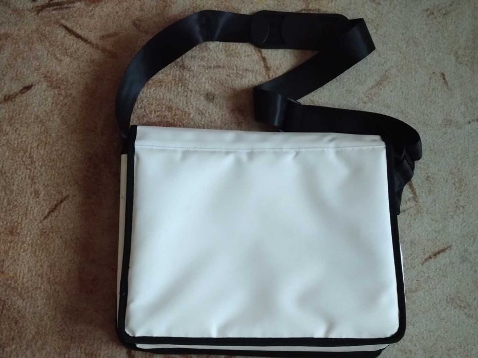 Чанта за лаптоп кожена