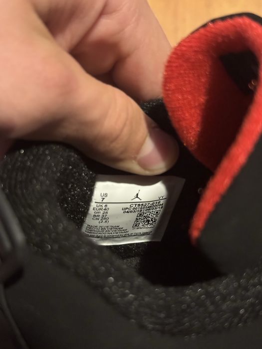 Air Jordan 4 Red Thunder 40