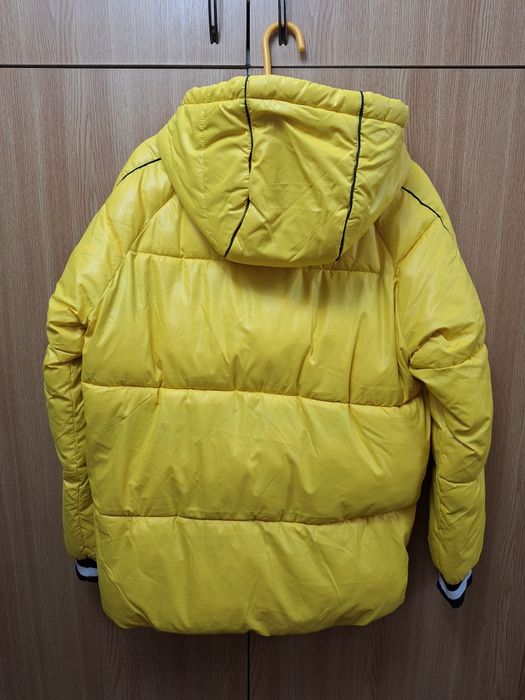 geaca galbena marime 172