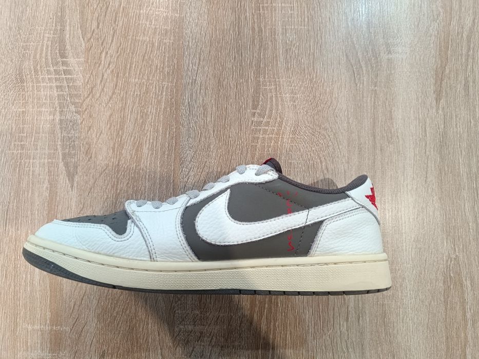 Travis Scott обувки nike jordan