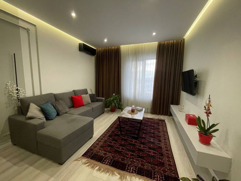 ЖК Лабзак • 2/9/10 • 50м2 • ориентир Сазанчик