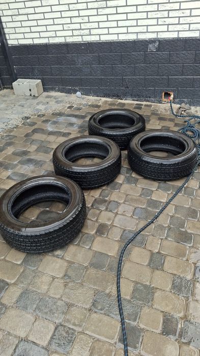 Продам шины срочно
