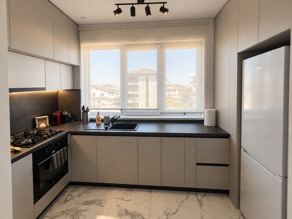 * Regim hotelier  * Apartament premium * Trattoria 50m * Mega Image * Cafenea 100m