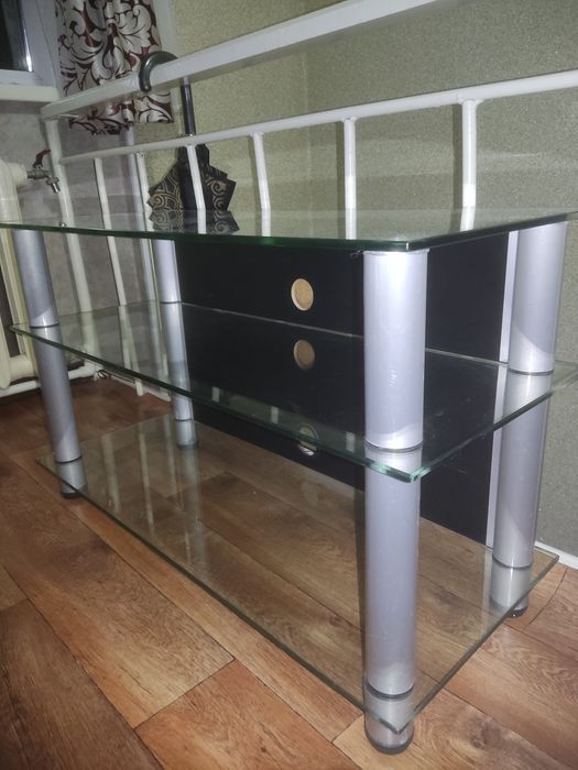 Подставка под телевизор стеклянная