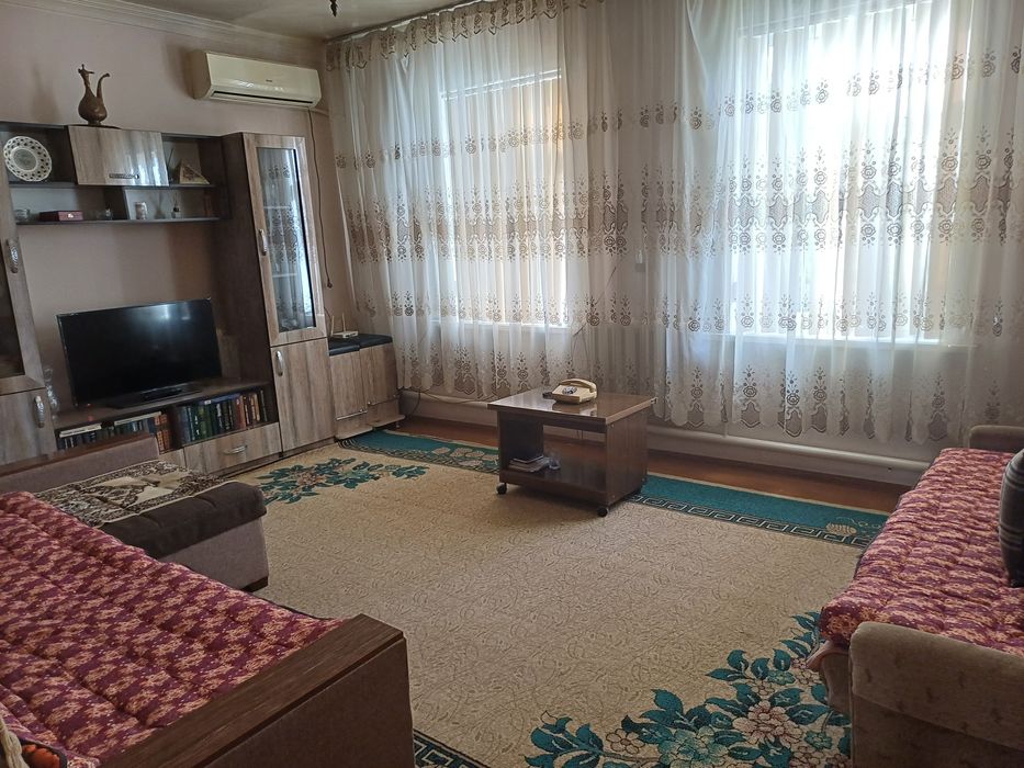 Продоется дом 4.3 сотых .