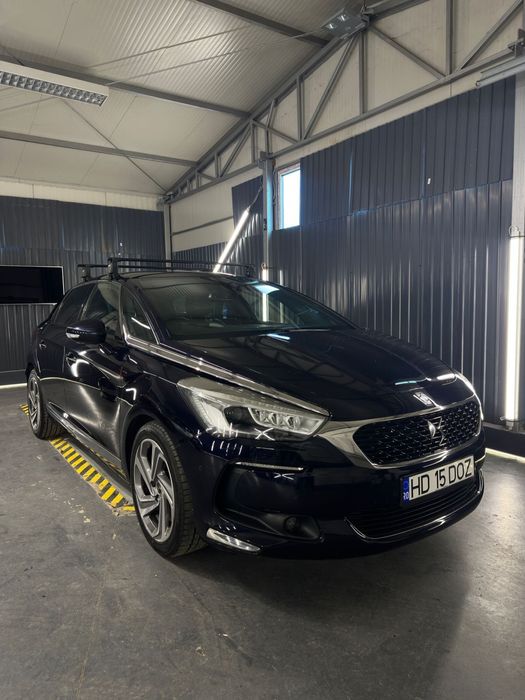 Vand Citroen DS5 full hibrid volan pe dreapta inmatriculat
