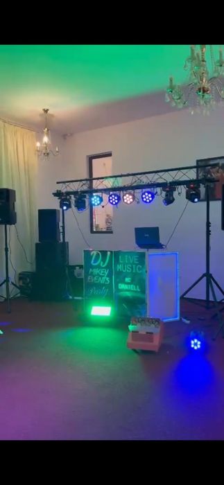 Moving Head /Consola/Cutie transport lumini/se vinde și schela cu 1000