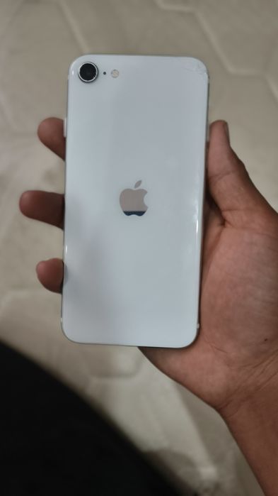 iPhone se 2 128 gb arzoni