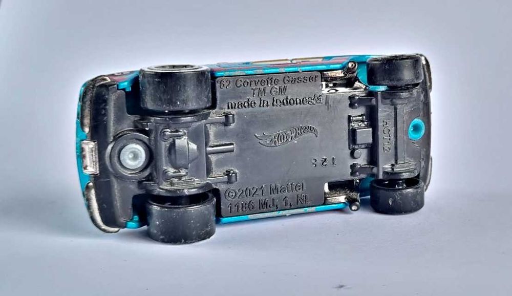 Продавам метална количка - Hot Wheels - Corvette Gasser  1:64