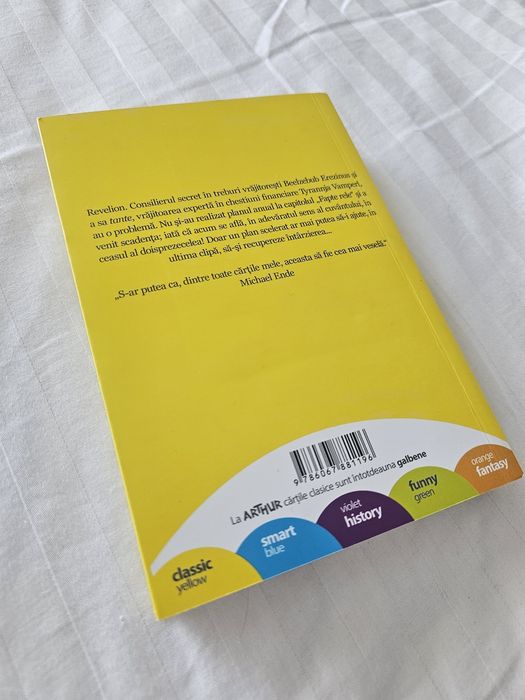 Vând cartea Punci cu porunci