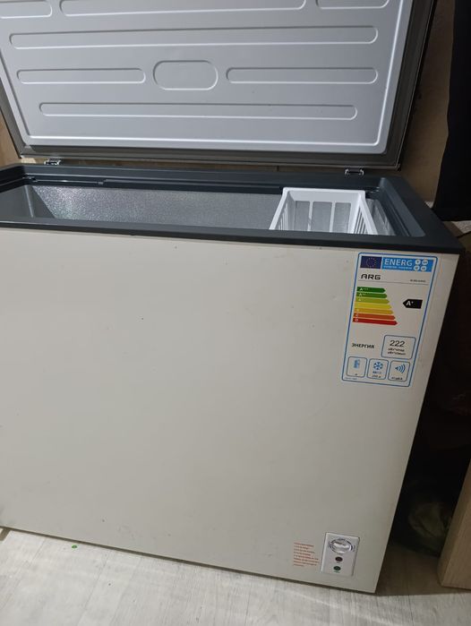 Продам морозильник 200 литров