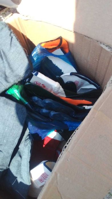 Продам спец.обуви и спец.одежды, перчатки, одежда пожарника.