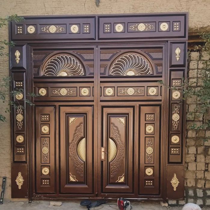 Дарвозалар сотилади размеры 3метрга 3 метр 5милон 500 минг