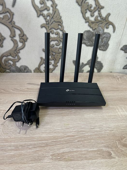 Wi-Fi router Archer C6 sotiladi.