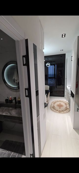 Modera tovers kvartira sotiladi