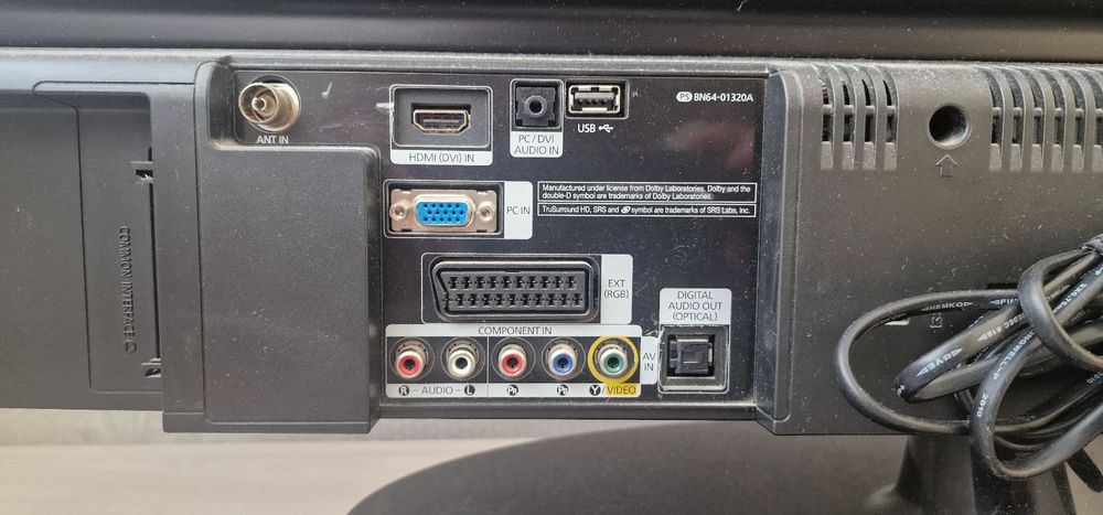 Телевизор "Samsung" диагональ 80см. Новый.