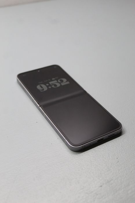 Samsung Z Flip 6 Silver 256gb