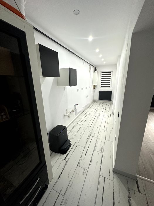 Se vinde garsonieră modernă, complet renovată de la 0, situată într-o zonă foarte liniștită din Blaj – Câmpia Libertății (G3, etaj 1).