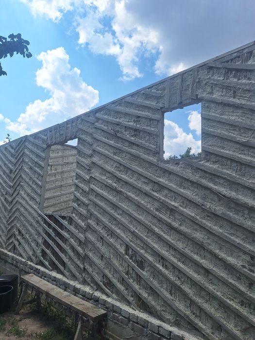 Сатылады Сатылады үидін стенкасы