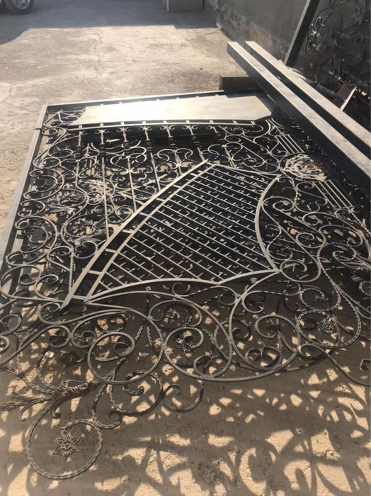 Варота с автоматиком пультом вместе