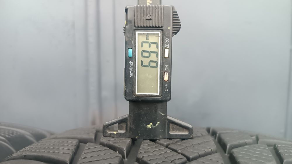 235/50/19 Bridgestone
