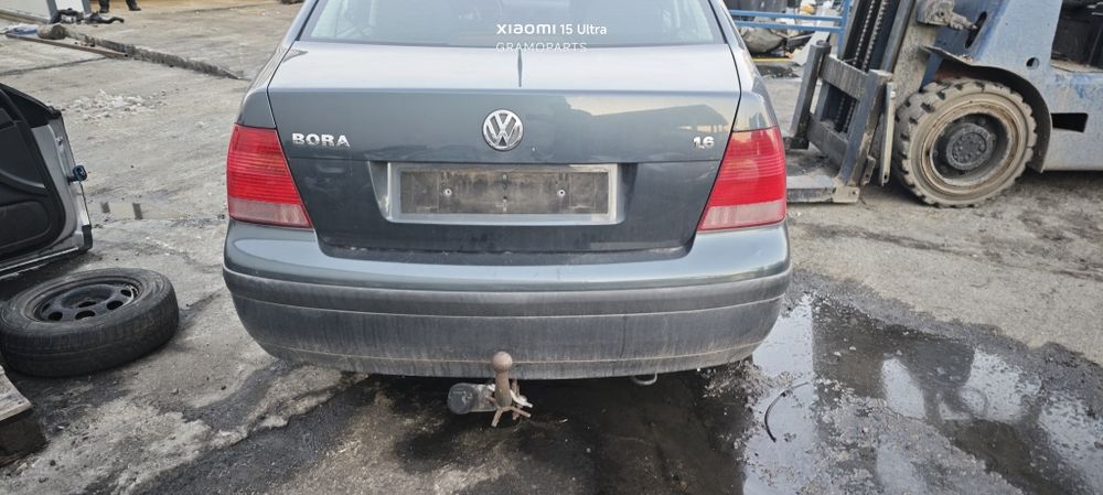 Volkswagen Bora 1.6 16V на части
