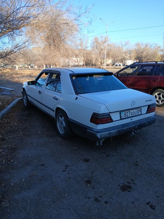 Продам мерс 124, объём 2,6