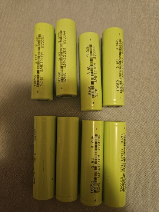 Set 8x Acumulator Li-Ion 18650 3.6V 2500mAh - baterie