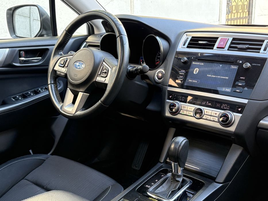 Subaru Qutback Legacy 2.0d Aut 4X4 Navi Xenon Trapa Camera
