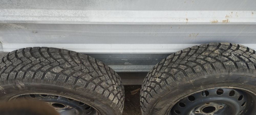 Продам диски с резиной зимняя 4:100